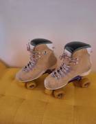 For sale Classic skates for girls in Beige color size 28, € 39.95