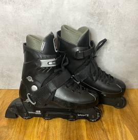 For sale Skaight R Pro Sports inline skates size 38, € 40