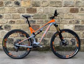 Se vende Bicicleta de Enduro Intense Primer 29er Factory Carbon, € 1,850.00