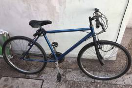 En venta Bicicleta de Montaña cubiertas casi nuevas, € 200.00