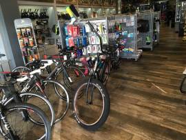 A la venta Tienda de Bicicletas de apertura reciente, € 18,500.00