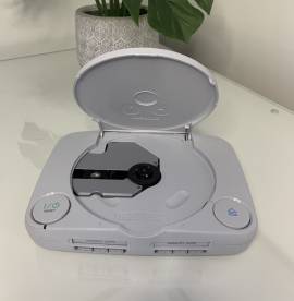 PSone console for sale without controllers, € 65.00