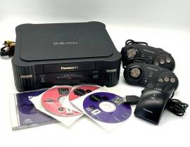 Panasonic 3DO REAL FZ-1 console with 2 controllers and mouse, NTSC-J, € 195.00