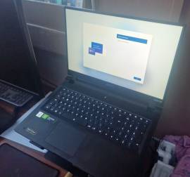 For sale laptop Gigabyte AERO 17 1660TI,144Hz, i7 10750H,16GB RAM, € 595